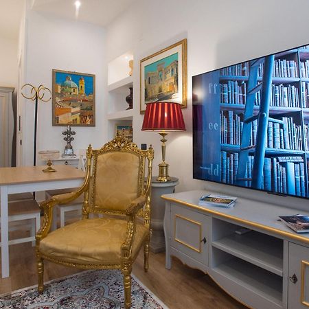 Apartment In The City Centre Кальярі Екстер'єр фото