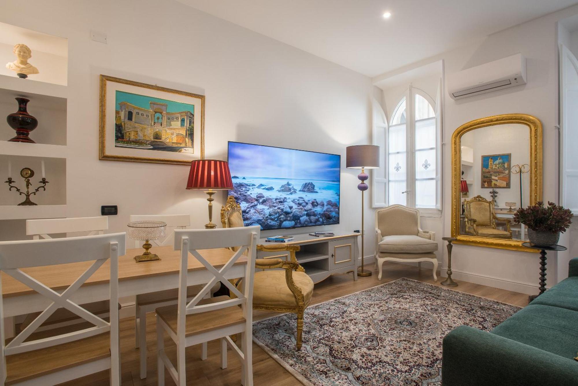 Apartment In The City Centre Кальярі Екстер'єр фото